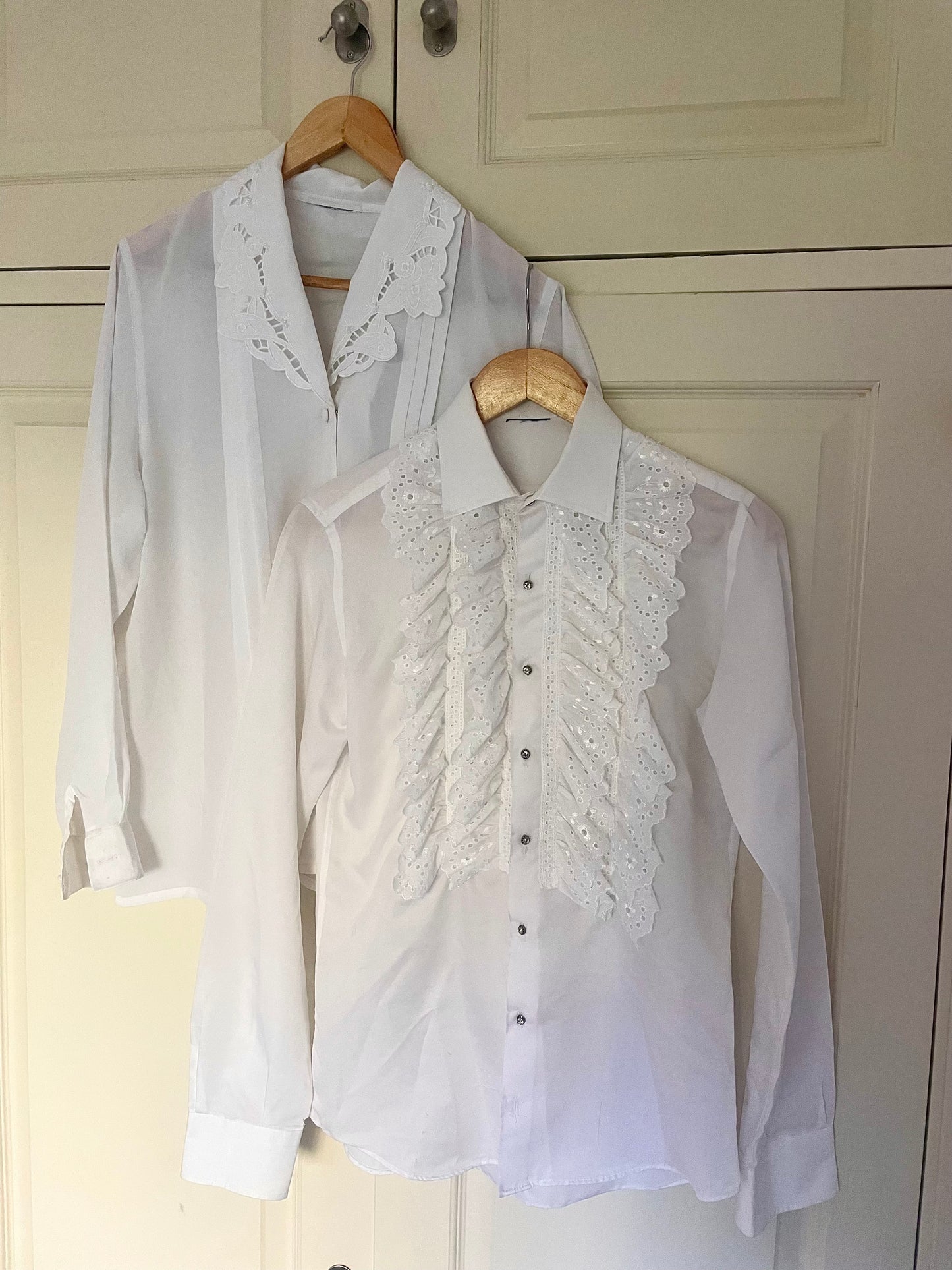 Vintage 1980/90s White Blouse with Cutwork Embroidered Collar and Pearl Bead Detail